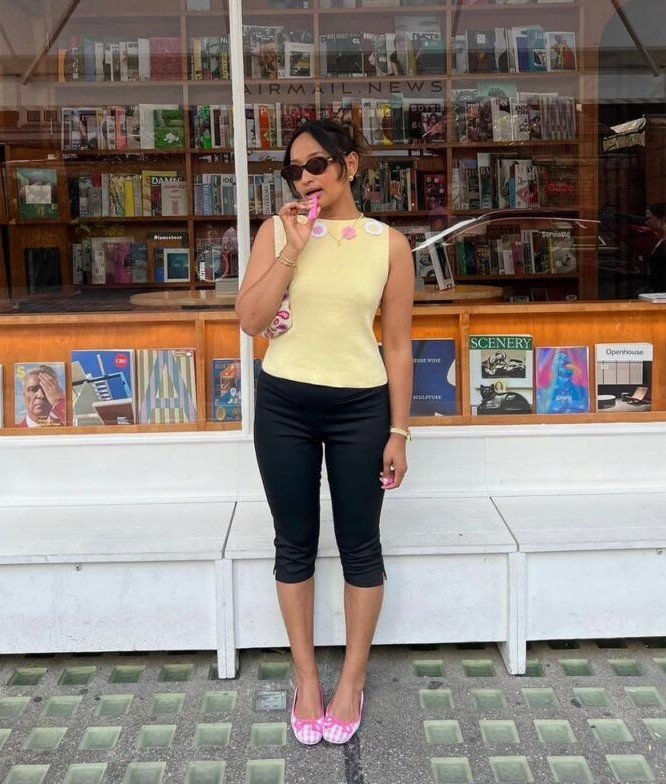 17 Best Capri Pants Outfits for Effortless Everyday Style