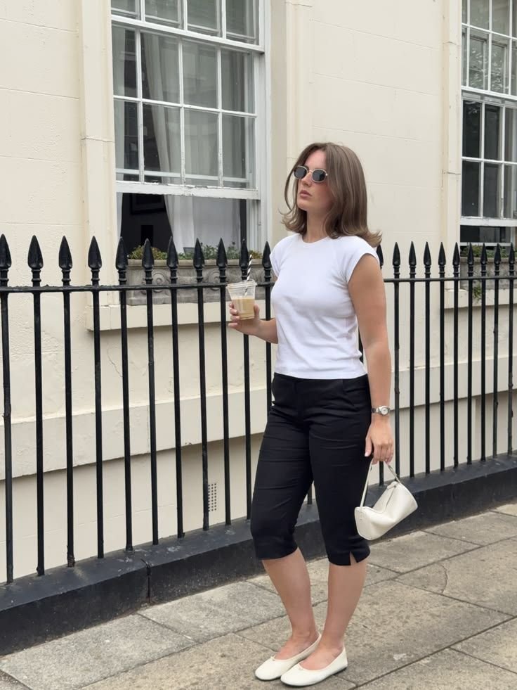 White Tee Clean Minimal