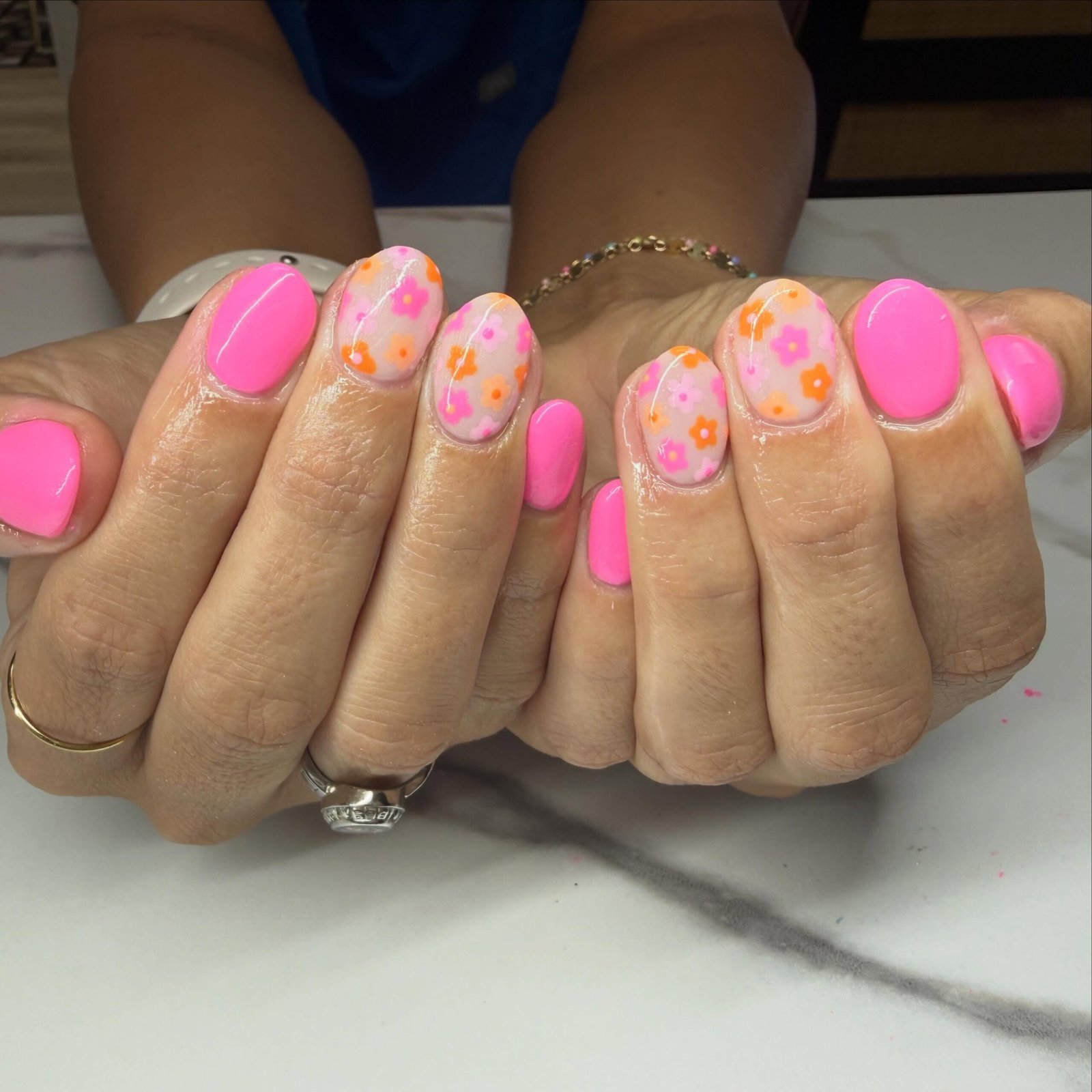 Hot Pink Retro Flower Accent