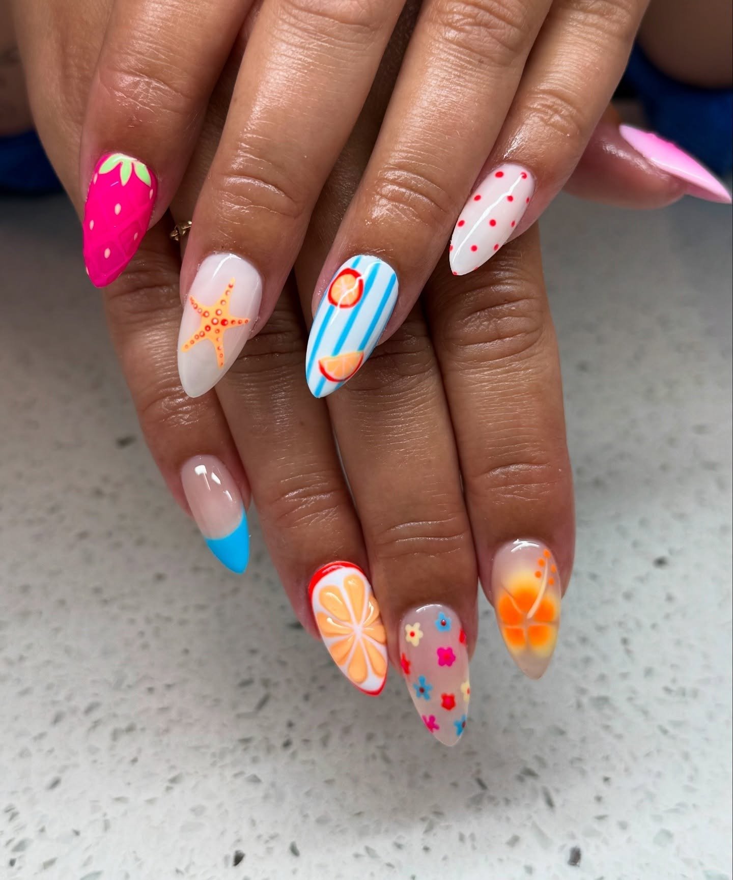 Fruity Beach Scene Almonds